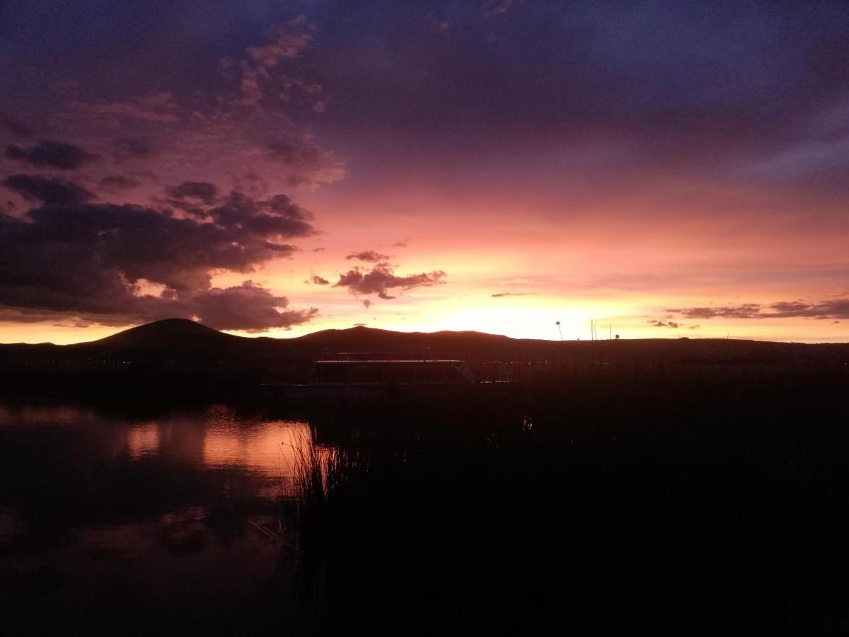 Los Uros Puno Exterior foto